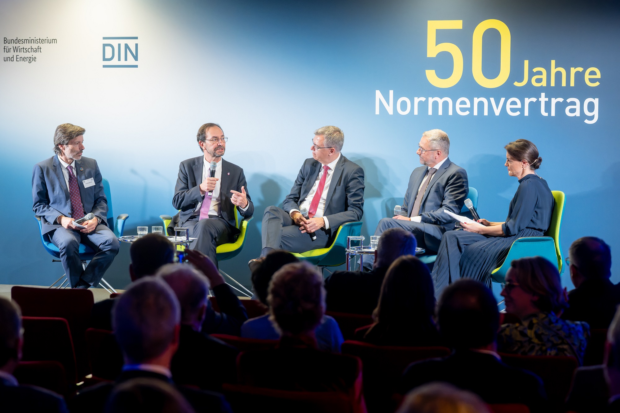 Paneldiskussion von Philippe Metzger, Sergio Mujica, Christoph Winterhalter, Michael Teigeler und Isabelle Körner