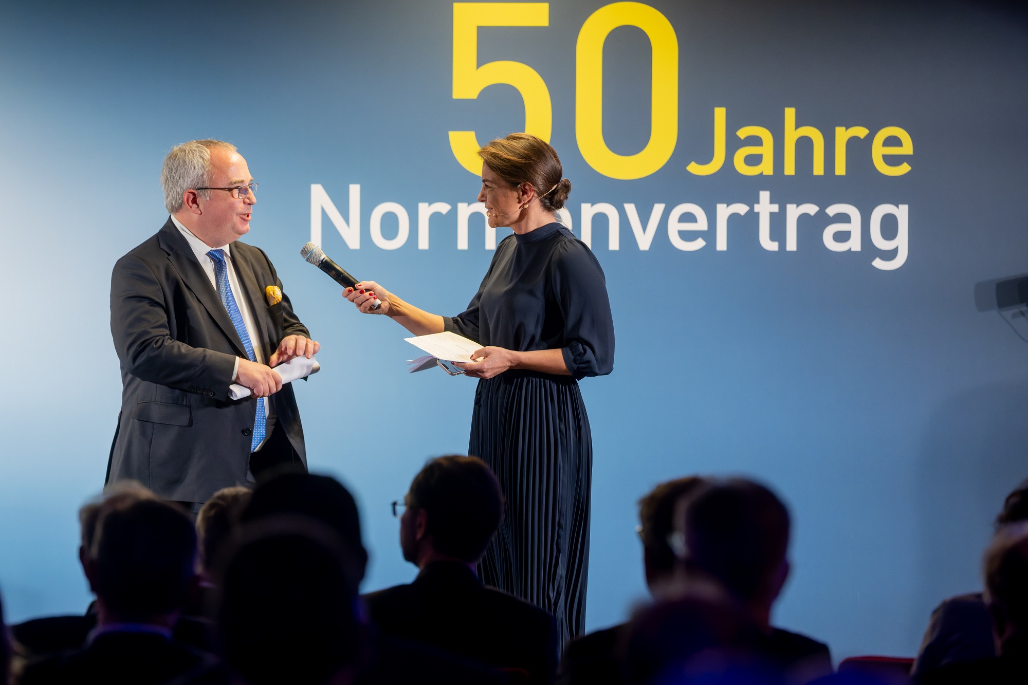 Kurzinterview von Dr. Ulrich Stoll durch Isabelle Körner