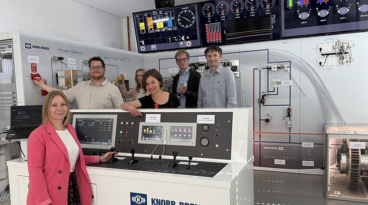 Gruppenfoto des FSF bei Knorr-Bremse