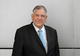 Porträt Chistoph Ahlhaus, Vorsitzender der Bundesgeschäftsführung des BVMW