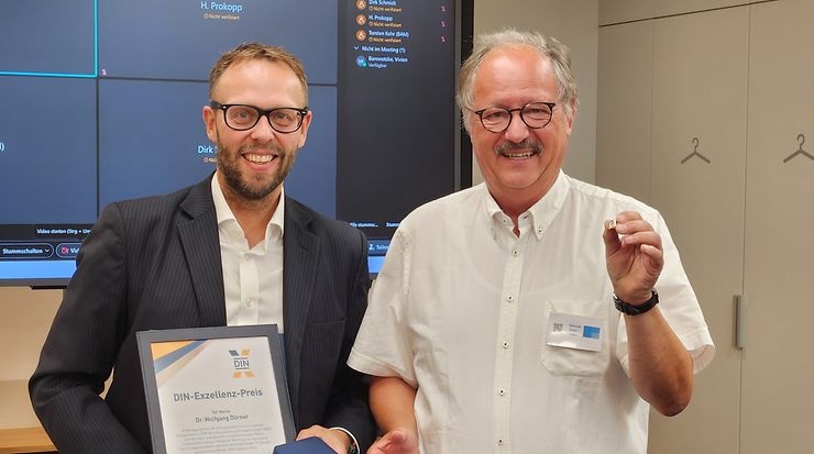 Überreichung des DIN-Exzellenz-Preises an Dr. Wolfang Dörner