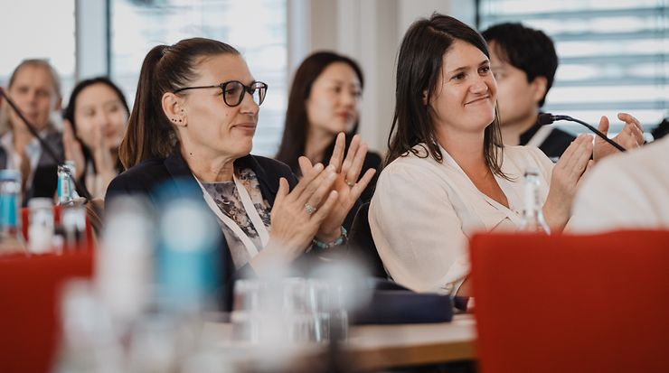 3233-DIN-Durchstarten-Konferenz-10-2025