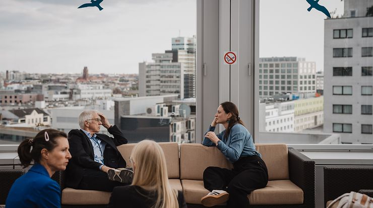 3278-DIN-Durchstarten-Konferenz-10-2025