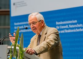Prof. Dr. Klaus Töpfer 