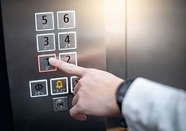 Fahrstuhl mit sehbehinderten Tastatur