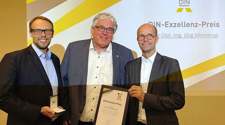 Verleihung des Exzellenz-Preises an Jörg Minnerup